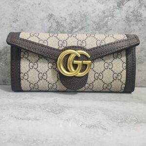 🆕️ Luxury Beige and Brown Wallet✨️